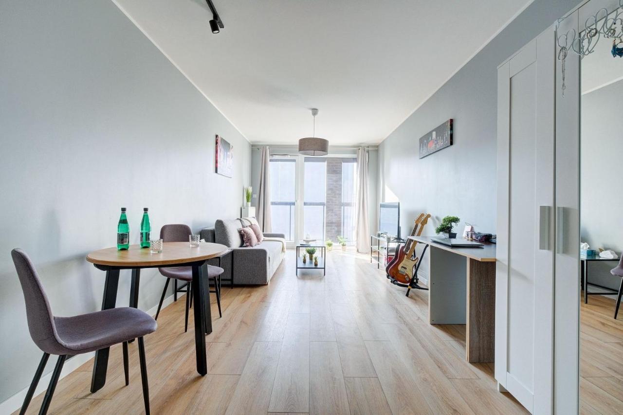 Szwedzka 4 Studio + Balcony Warszawa